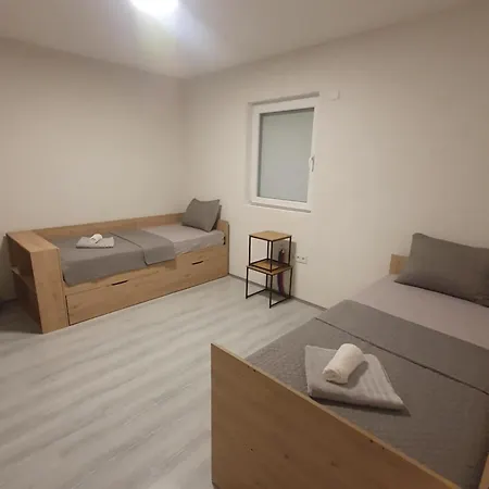 V & S Villa *
